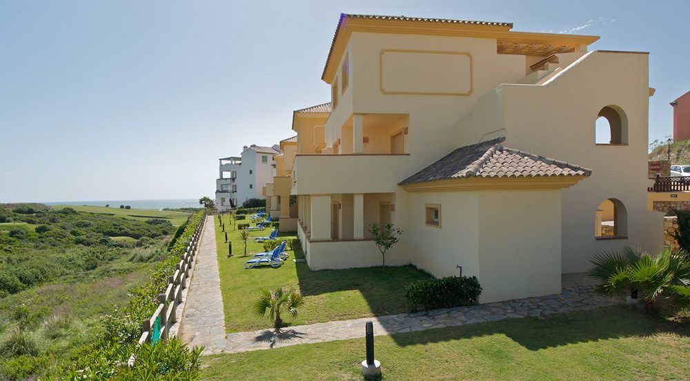 Vista Real Apartment