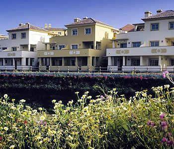 Vista Real Apartment